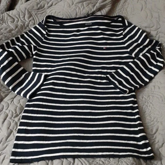CLEARANCE!TOMMY HILFIGER boatneck top - Picture 1 of 3